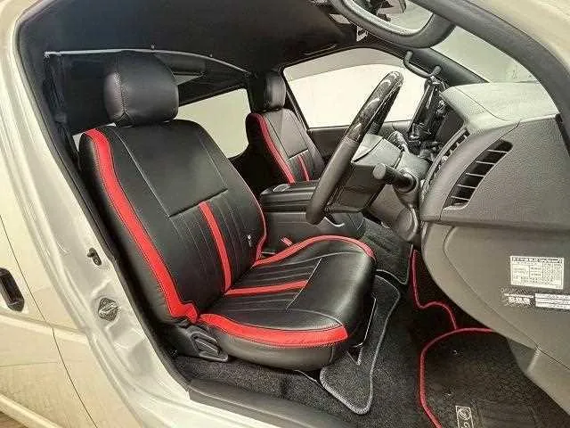 Toyota Hiace Van 2023 — миниатюра 2