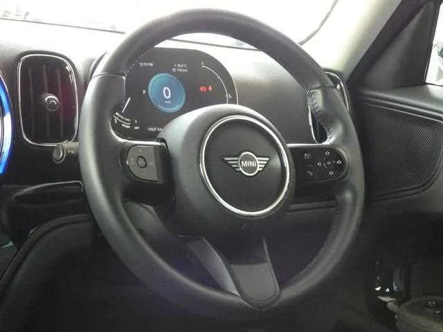 BMW MINI 2022 — миниатюра 2
