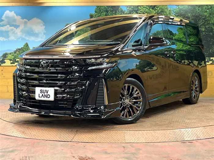 Toyota Vellfire 2023 — фото 1, купить с доставкой в Москву