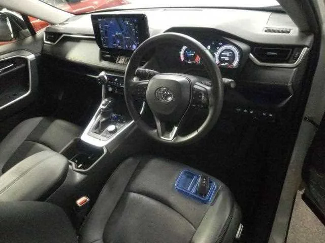 Toyota RAV4 2023 — миниатюра 3