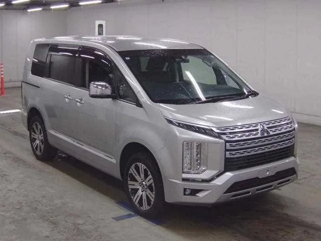 Mitsubishi Delica D:5 2024 — фото 1, купить с доставкой в Москву