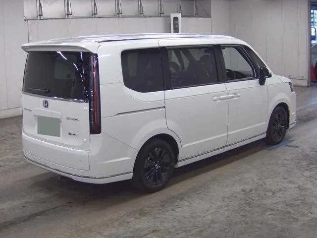 Honda Step WGN 2026 — миниатюра 2