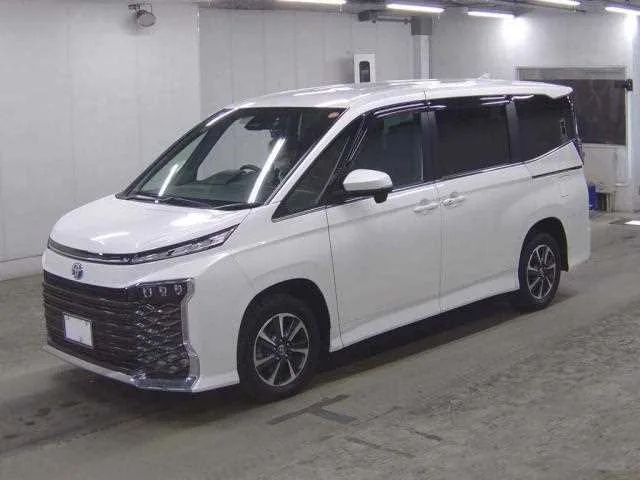 Toyota Voxy 2024 — миниатюра 5
