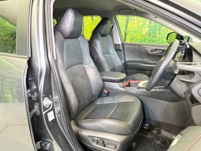 Toyota RAV4 2023 — миниатюра 5
