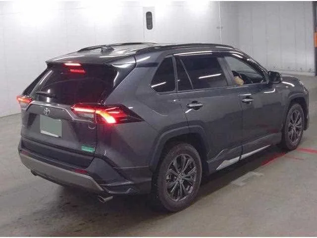 Toyota RAV4 2023 — миниатюра 4
