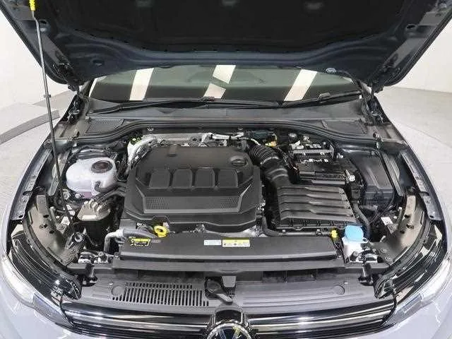 Volkswagen Golf 2025 — миниатюра 5