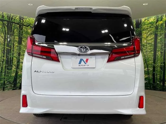 Toyota Alphard 2022 — миниатюра 3