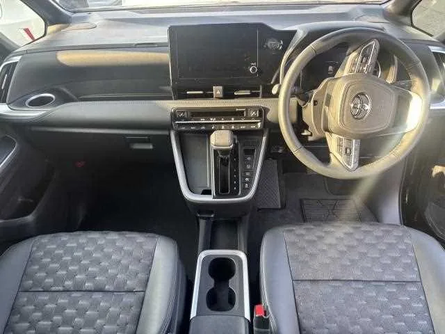 Toyota Voxy 2024 — миниатюра 3