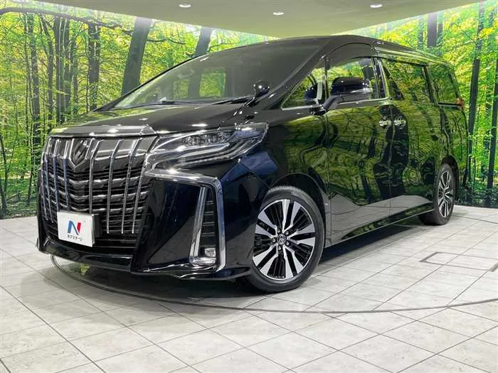 Toyota Alphard 2022 — фото 1, купить с доставкой в Москву