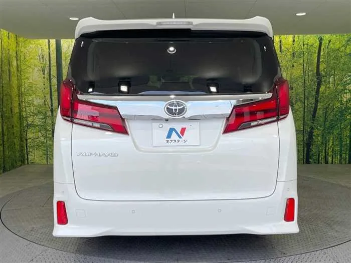 Toyota Alphard 2022 — миниатюра 5