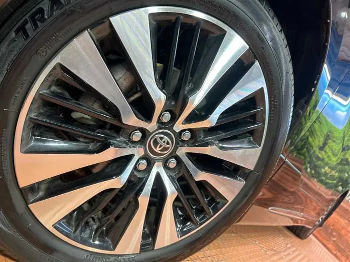 Toyota Alphard 2022 — миниатюра 3