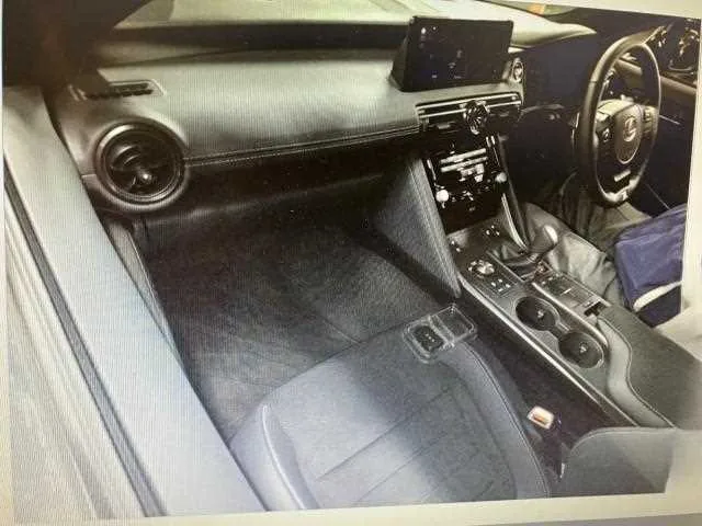 Lexus IS 2023 — миниатюра 2