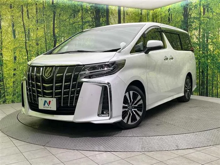 Toyota Alphard 2022 — фото 1, купить с доставкой в Москву