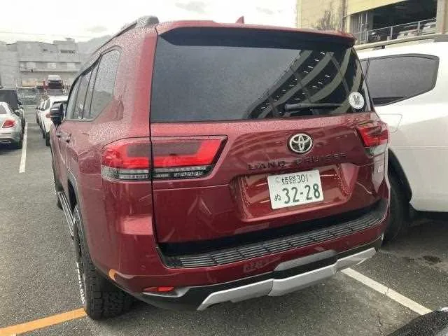 Toyota Land Cruiser 2023 — миниатюра 4