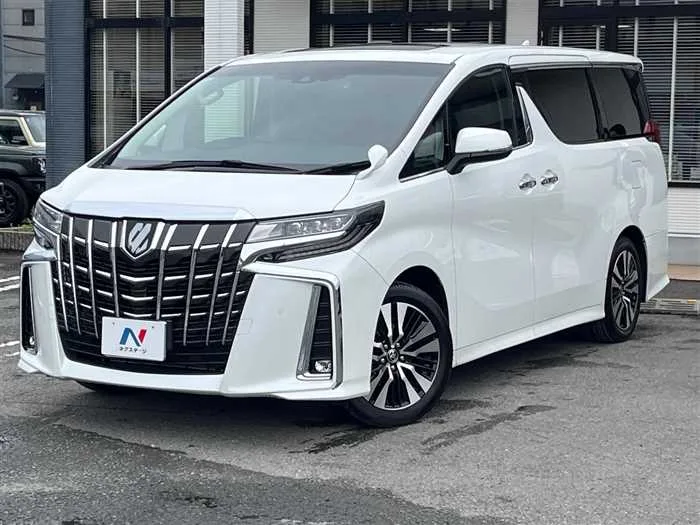 Toyota Alphard 2022 — фото 1, купить с доставкой в Москву