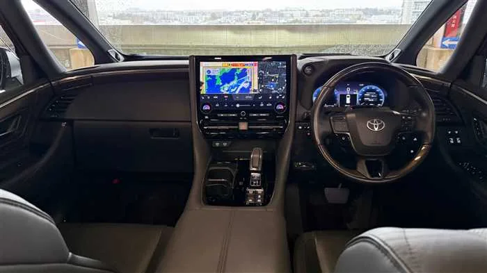 Toyota Alphard 2024 — миниатюра 2
