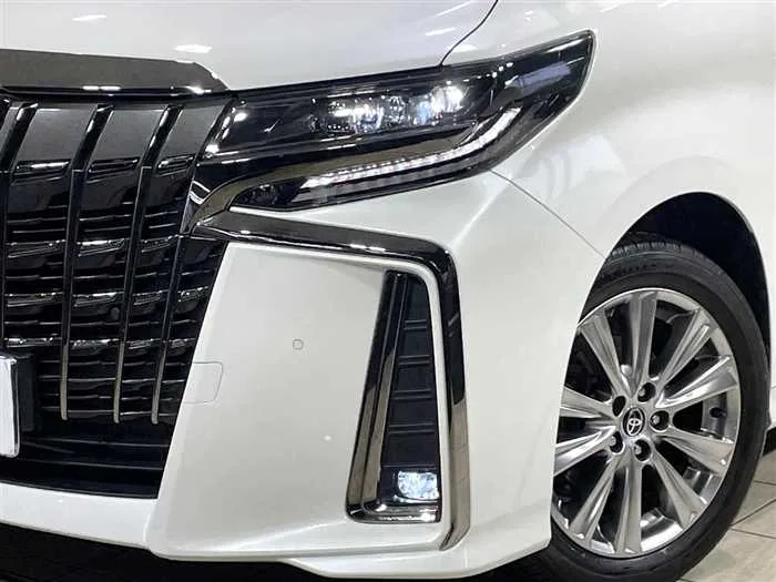 Toyota Alphard 2023 — миниатюра 3