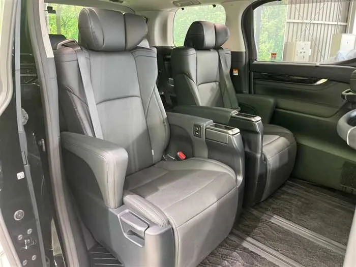 Toyota Alphard 2023 — миниатюра 5