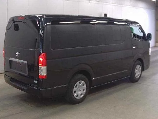 Toyota Hiace Van 2023 — миниатюра 2