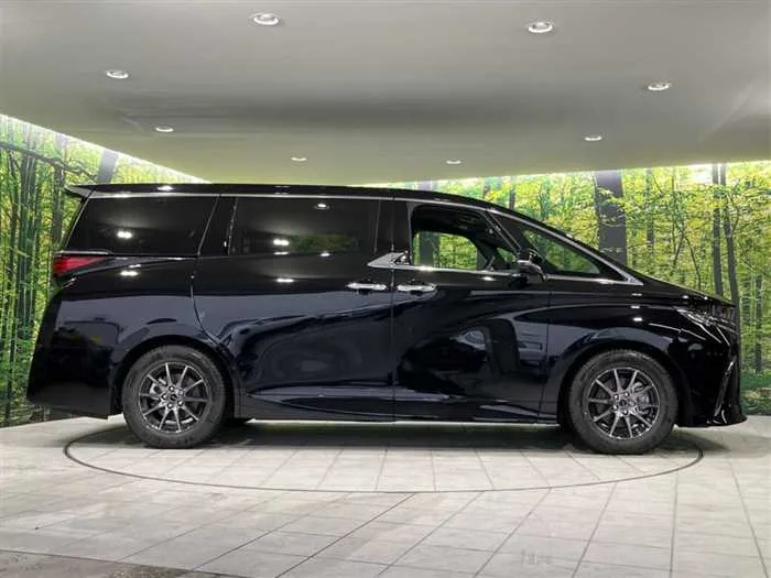 Toyota Alphard 2024 — миниатюра 3