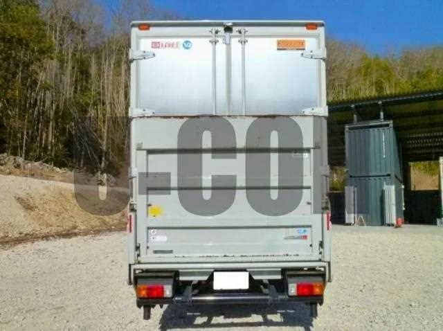 Hino Dutro 2023 — миниатюра 2