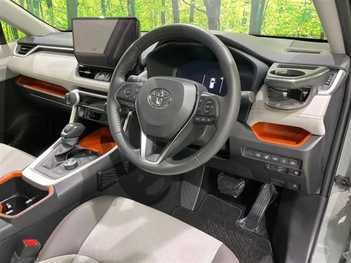 Toyota RAV4 2023 — миниатюра 2