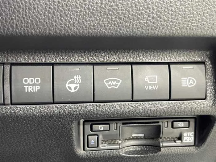 Toyota RAV4 2024 — миниатюра 5