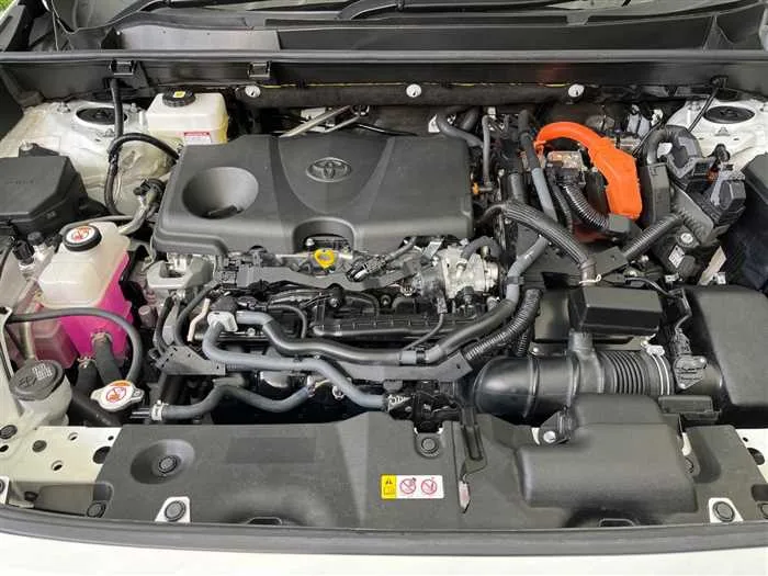 Toyota RAV4 2023 — миниатюра 2