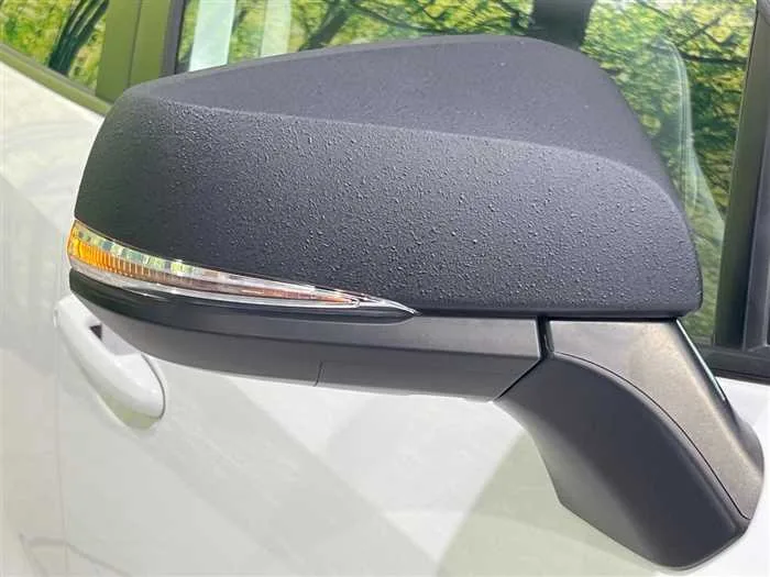 Toyota RAV4 2023 — миниатюра 5