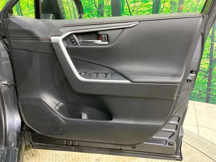 Toyota RAV4 2025 — миниатюра 2