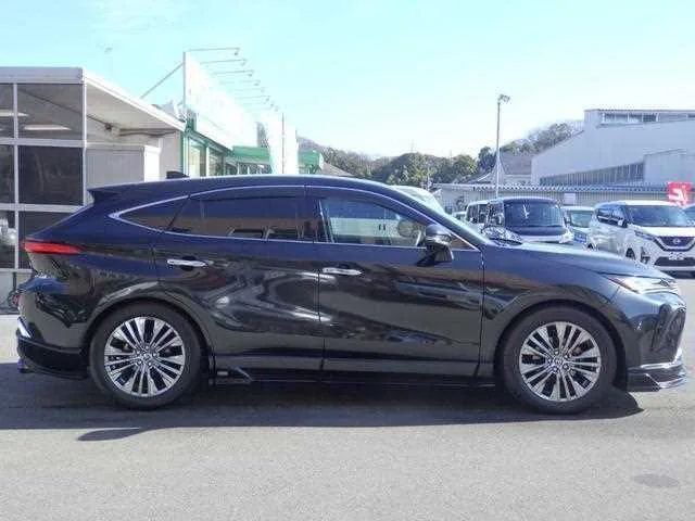Toyota Harrier Hybrid 2023 — миниатюра 4