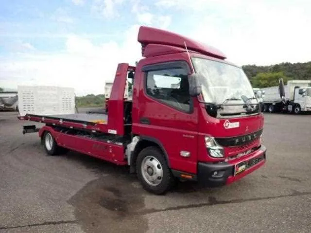 Mitsubishi Fuso Canter 2022 — фото 1, купить с доставкой в Москву