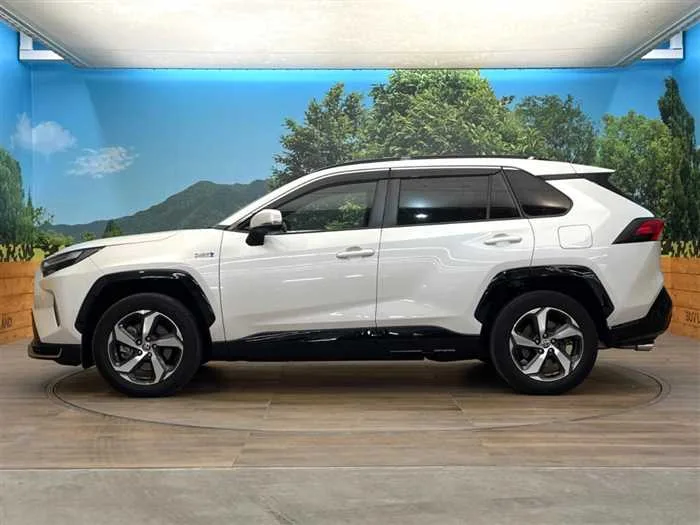 Toyota RAV4 2023 — миниатюра 5