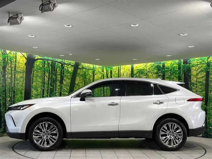 Toyota Harrier Hybrid 2023 — миниатюра 3