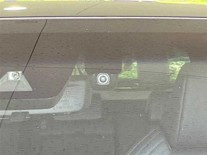 Toyota Harrier Hybrid 2023 — миниатюра 2