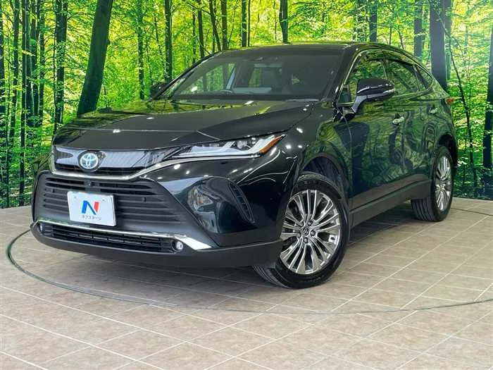 Toyota Harrier Hybrid 2023 — фото 1, купить с доставкой в Москву