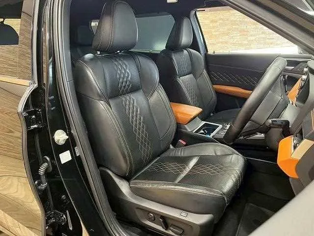 Mitsubishi Outlander P 2022 — миниатюра 2