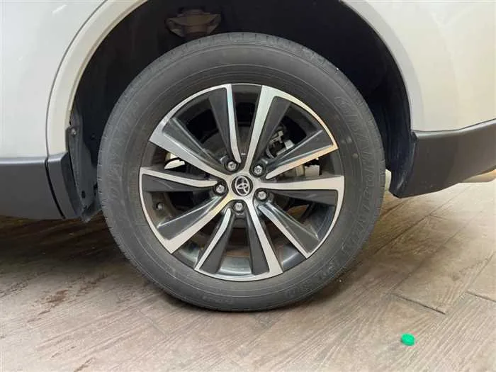 Toyota Harrier Hybrid 2023 — миниатюра 5