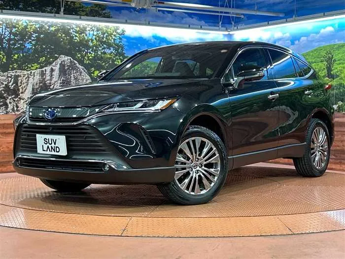 Toyota Harrier Hybrid 2024 — фото 1, купить с доставкой в Москву