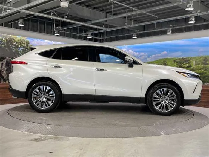 Toyota Harrier Hybrid 2024 — миниатюра 3