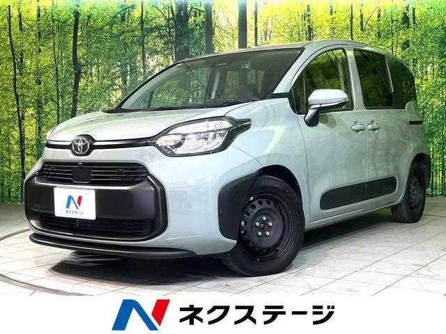 Toyota Sienta 2023 — фото 1, купить с доставкой в Москву