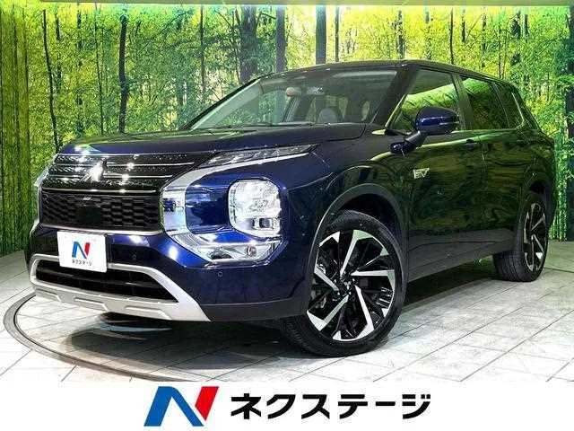 Mitsubishi Outlander 2023 — фото 1, купить с доставкой в Москву