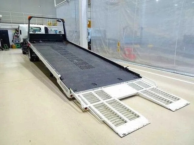 Isuzu Elf Truck 2022 — миниатюра 4