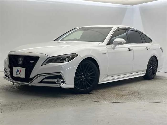 Toyota Crown Hybrid 2022 — фото 1, купить с доставкой в Москву