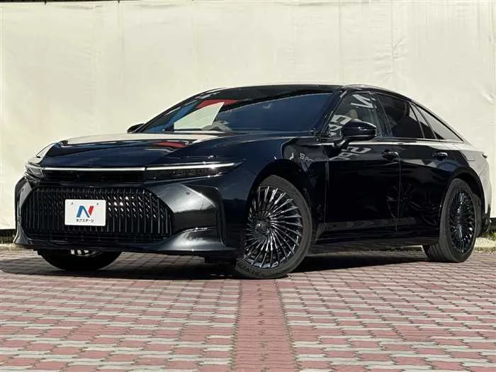 Toyota Crown 2024 — фото 1, купить с доставкой в Москву