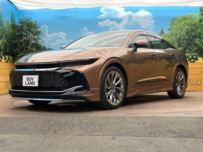 Toyota Crown 2023 — миниатюра 2