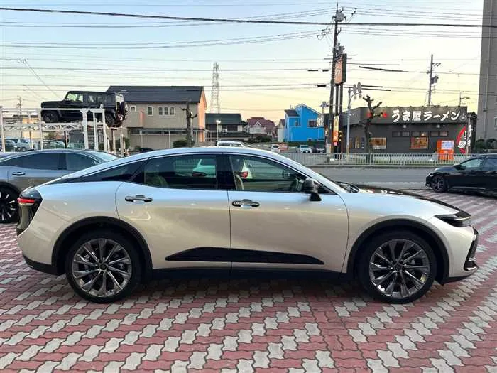 Toyota Crown 2023 — миниатюра 2