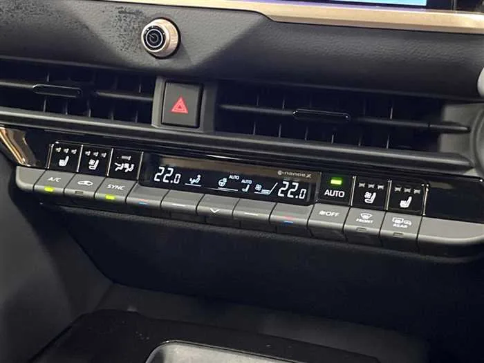 Toyota Crown 2023 — миниатюра 3