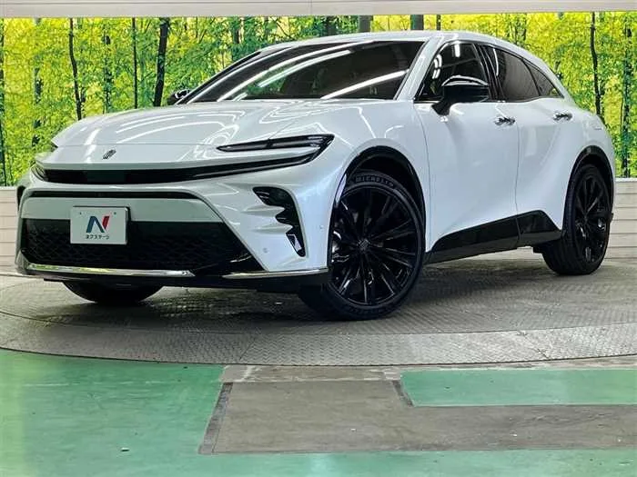 Toyota Crown 2024 — фото 1, купить с доставкой в Москву