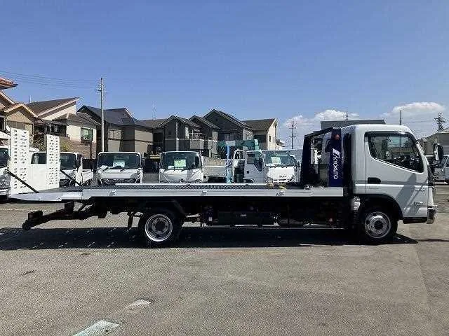 Mitsubishi Fuso Canter 2023 — миниатюра 2